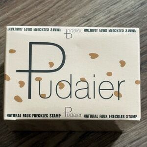 NWT Pudaier Natural Faux Freckles Stamp